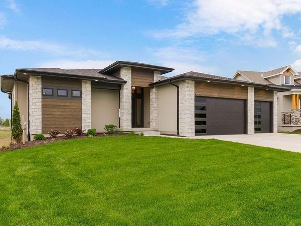 16777 S Ripley Street, Olathe, KS 66062