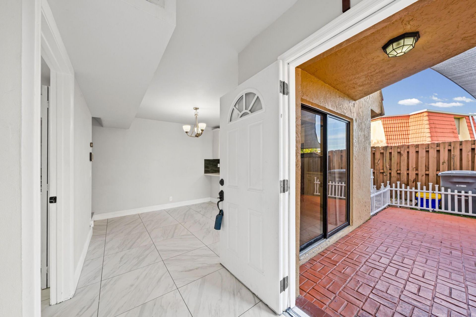 8194 Thames Boulevard, Unit B, Boca Raton, FL 33433 Photo