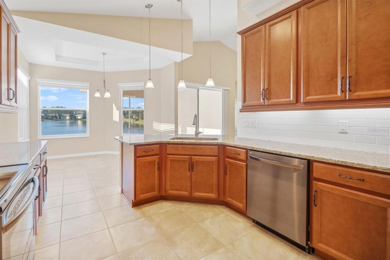 76 Park Place Circle, Palm Coast, FL 32164 Photo