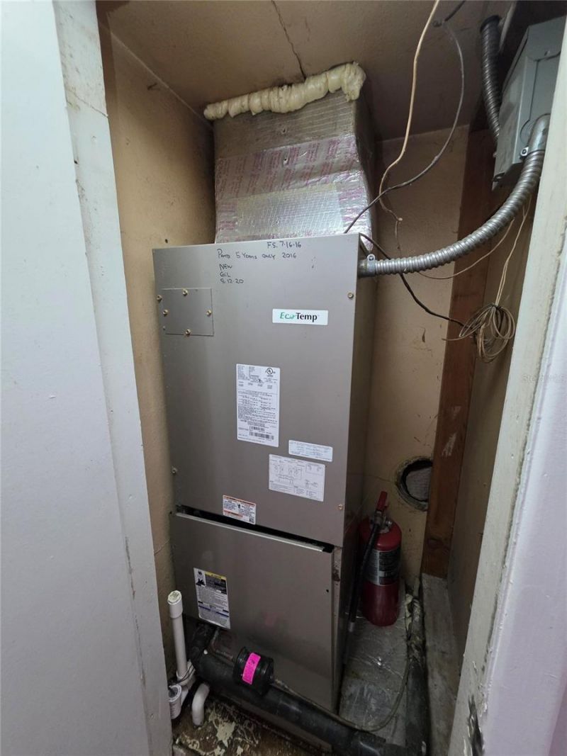 2728 39th Avenue N, Saint Petersburg, FL 33714 Photo