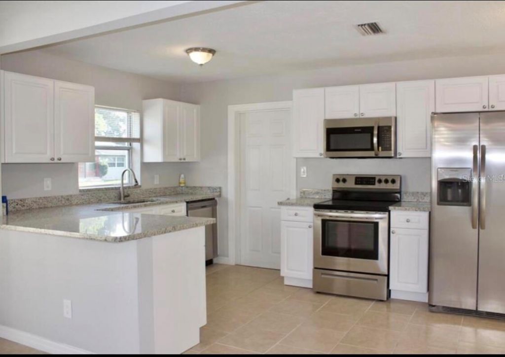 2728 39th Avenue N, Saint Petersburg, FL 33714 Photo