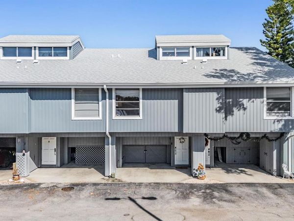 200 MERES BOULEVARD, Unit 16, TARPON SPRINGS, FL 34689