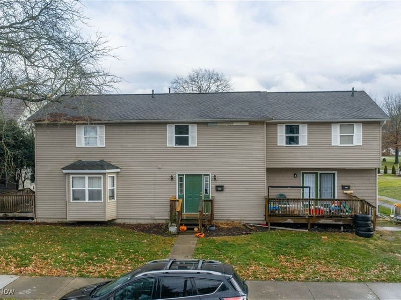 837 2nd Street SE, New Philadelphia, OH 44663 Photo 1