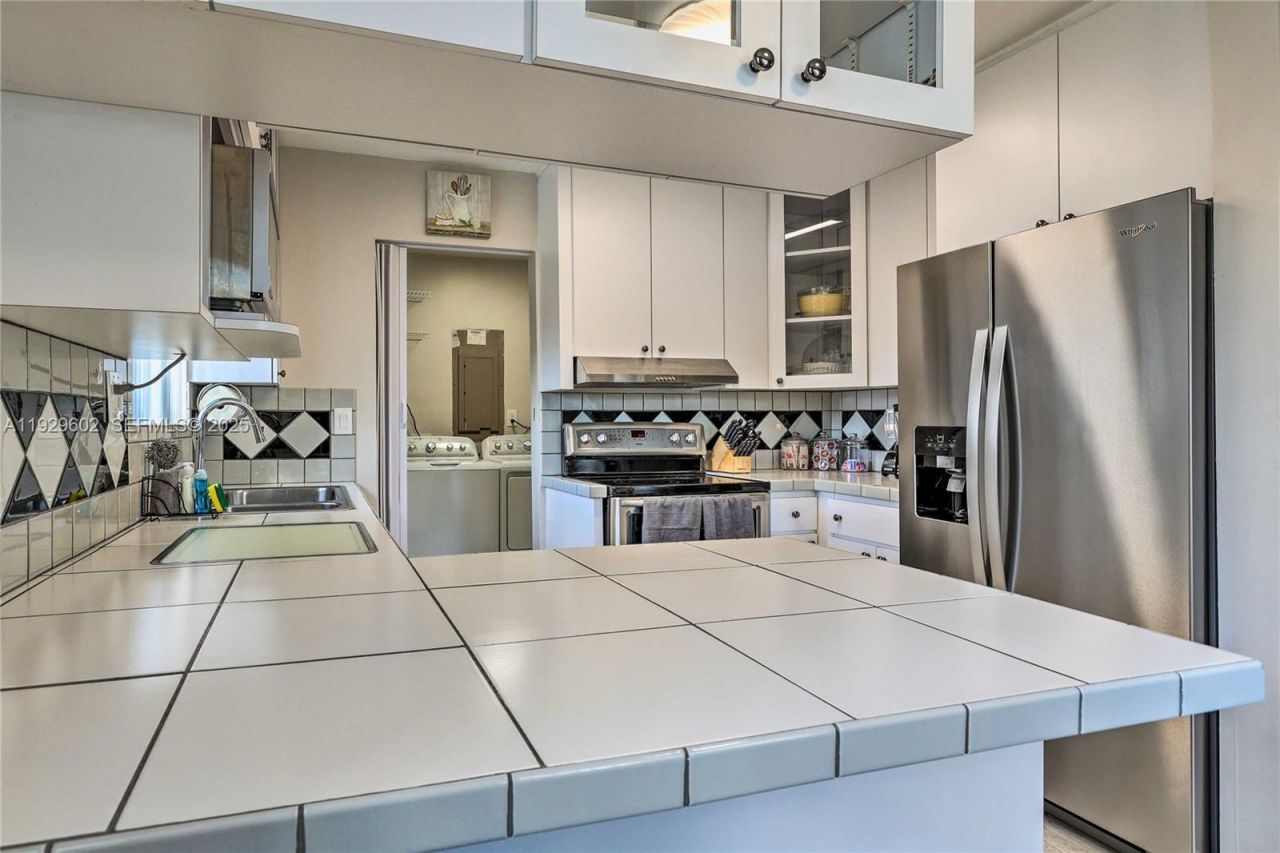 19662 SW 120th Ave, Miami, FL 33177 Photo