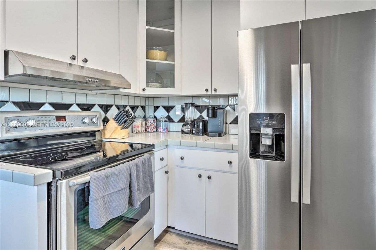 19662 SW 120th Ave, Miami, FL 33177 Photo