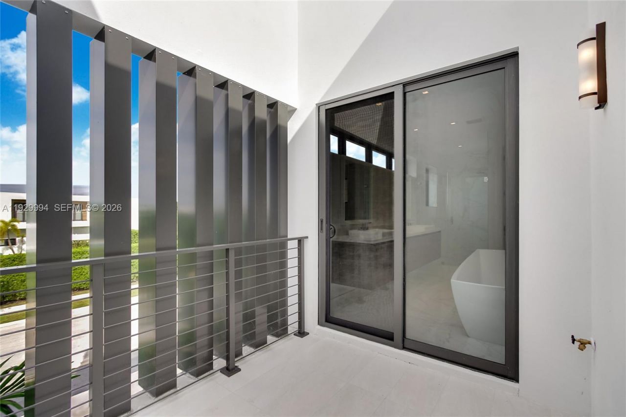 16492 S Botaniko Dr S, Weston, FL 33326 Photo