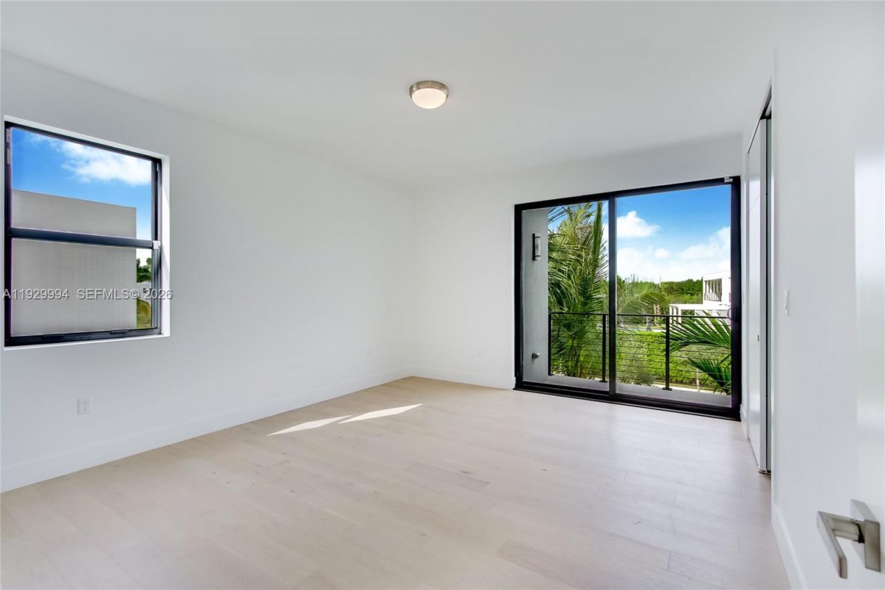 16492 S Botaniko Dr S, Weston, FL 33326 Photo