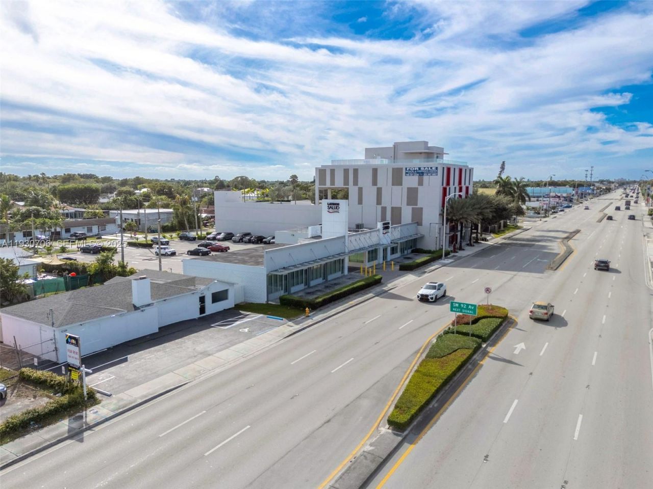 8930 SW 40th St , Miami, FL 33165 Photo