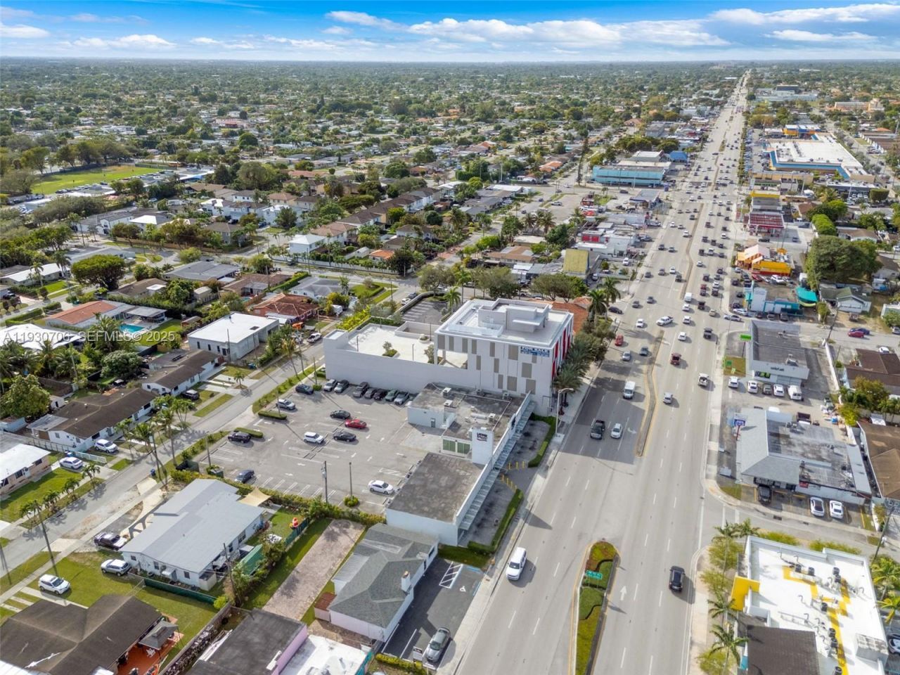 8930 SW 40th St , Miami, FL 33165 Photo