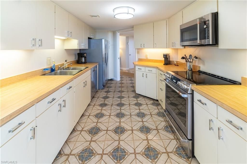 4901 Gulf Shore Blvd N, Unit 903, Naples, FL 34103 Photo