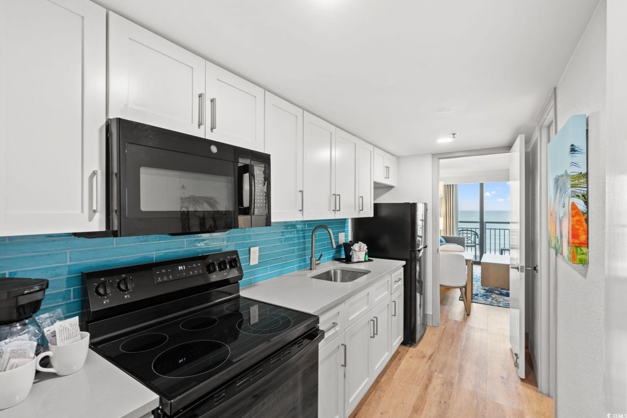 3000 N Ocean Blvd. N  Photo 11