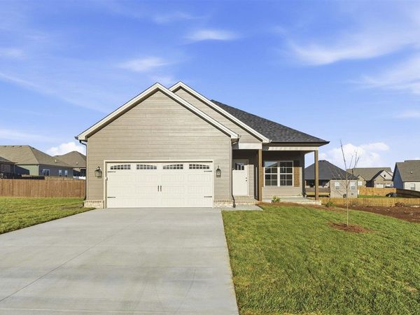1353 Helmsdale Avenue, Bowling Green, KY 42101