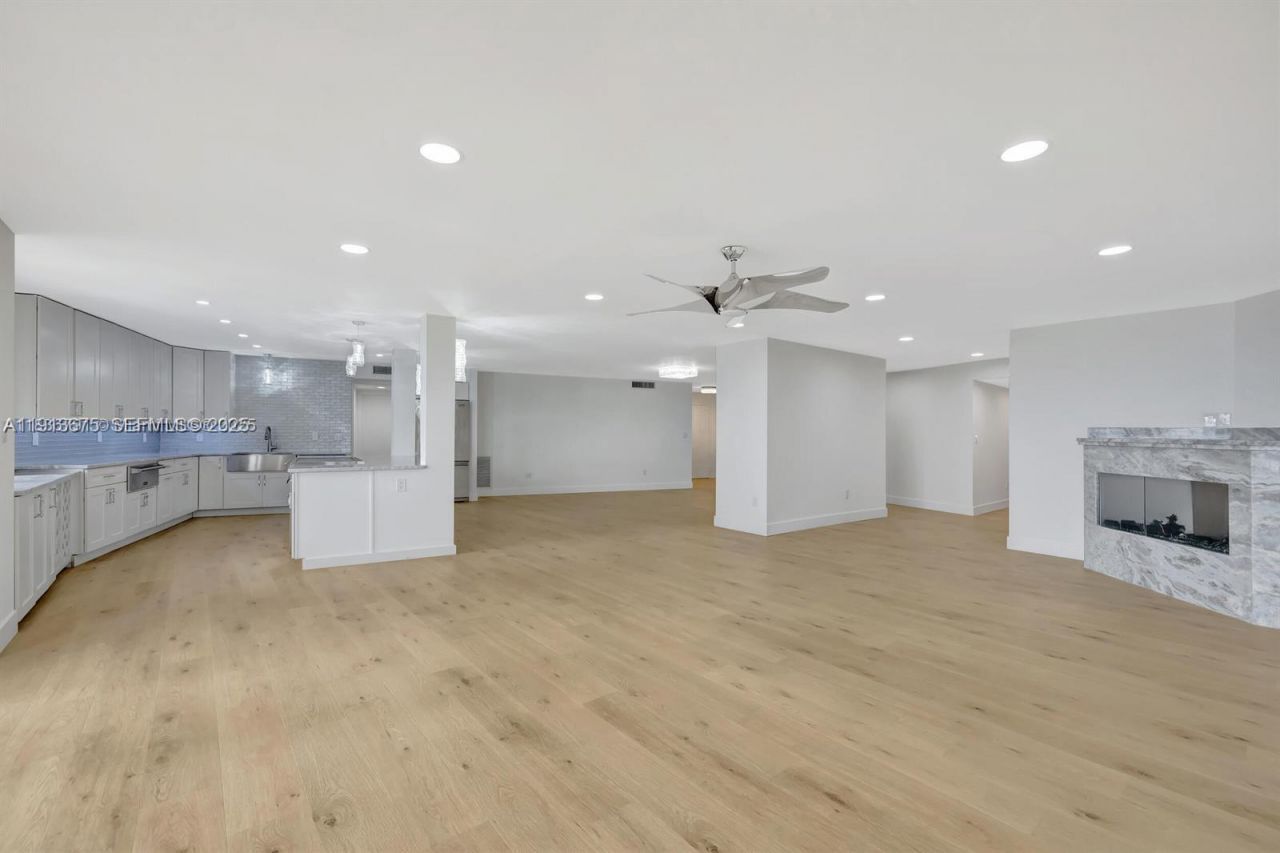 1800 S Ocean Blvd, Unit 210, Lauderdale by the Sea, FL 33062 Photo