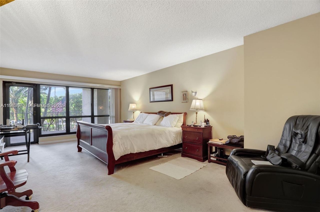 1800 S Ocean Blvd, Unit 210, Lauderdale by the Sea, FL 33062 Photo