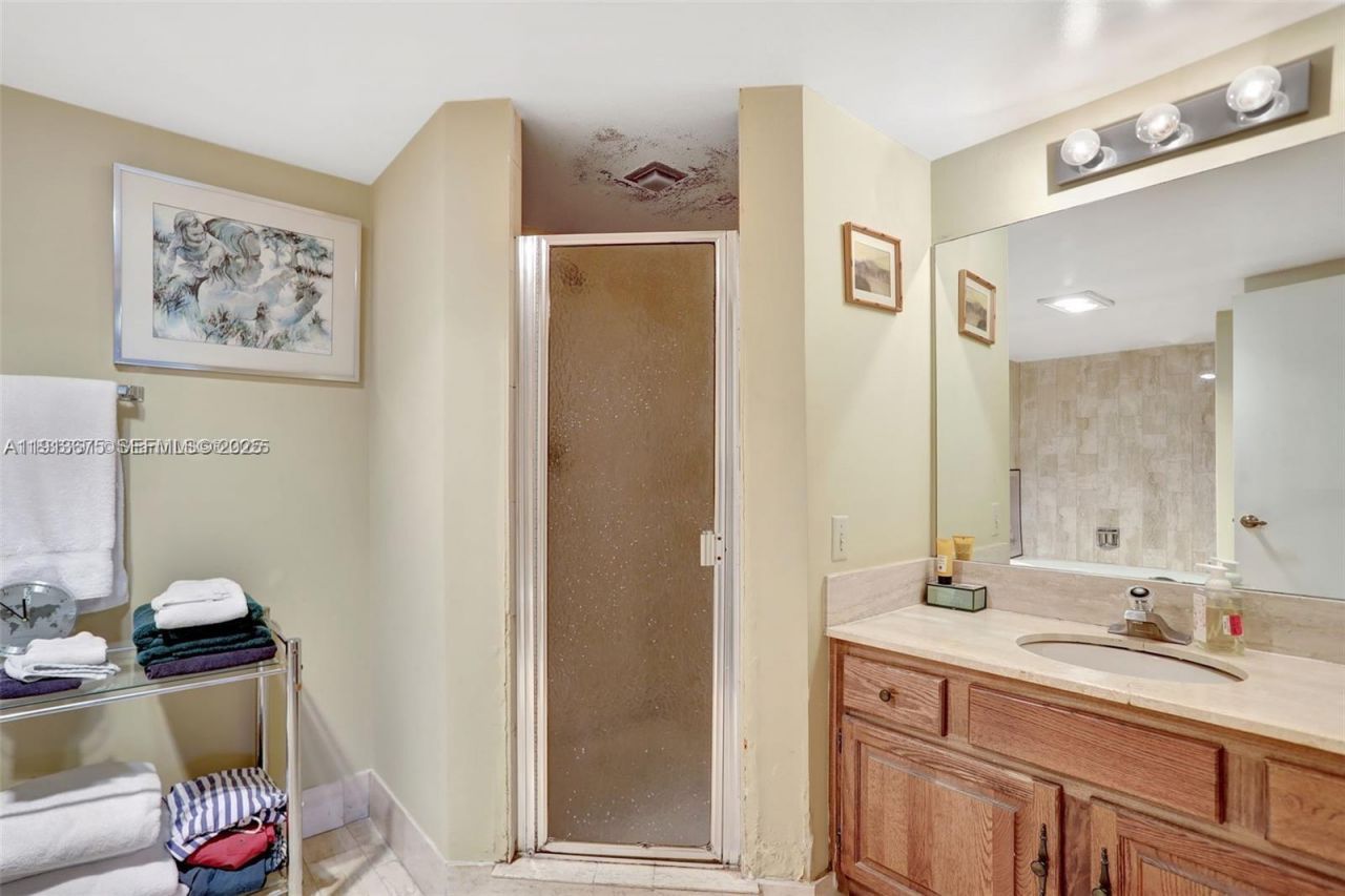 1800 S Ocean Blvd, Unit 210, Lauderdale by the Sea, FL 33062 Photo