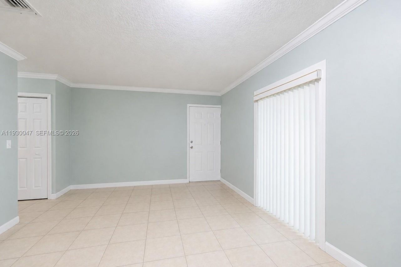 63 NW 17th Pl, Unit 6, Miami, FL 33125 Photo