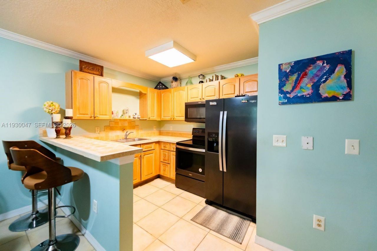 63 NW 17th Pl, Unit 6, Miami, FL 33125 Photo