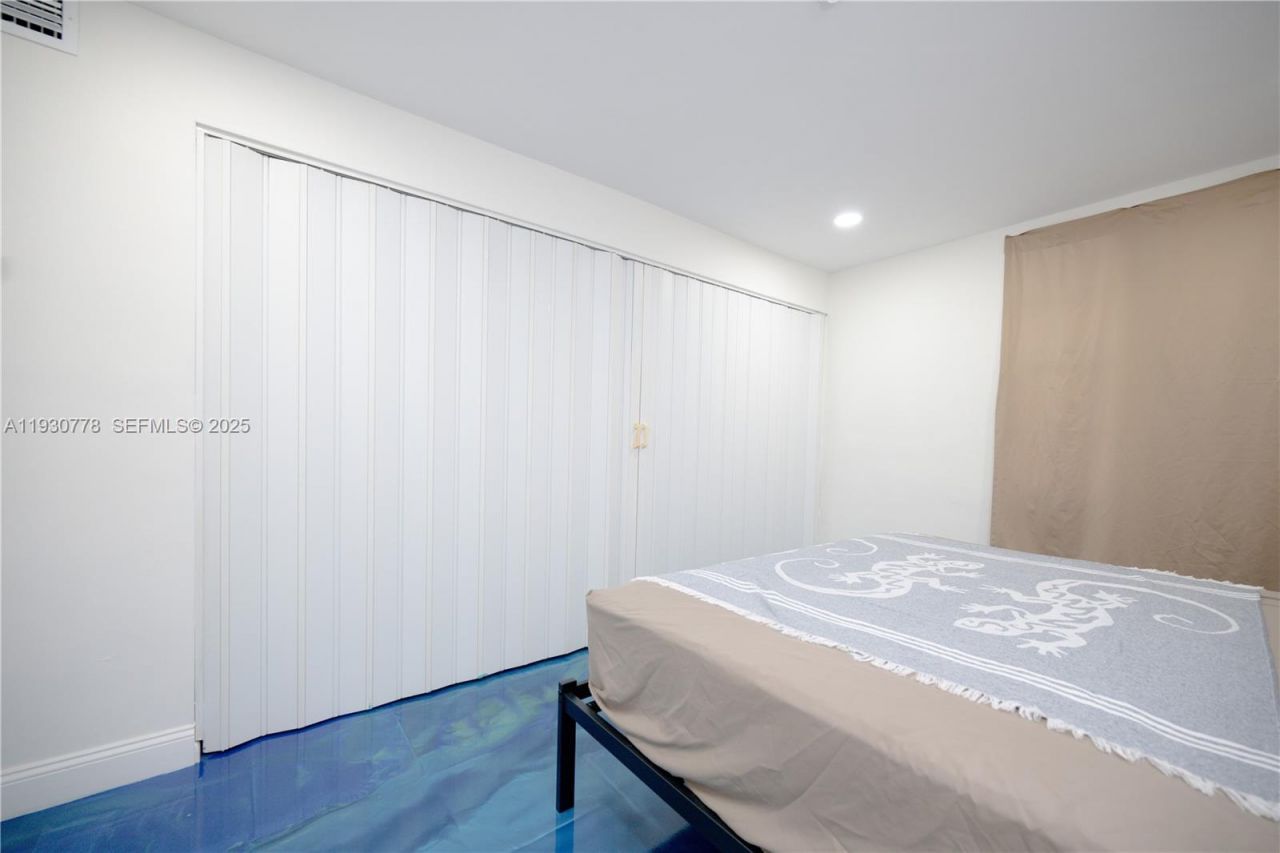 1551 NE Miami Gardens Dr , Unit 225, Miami, FL 33179 Photo