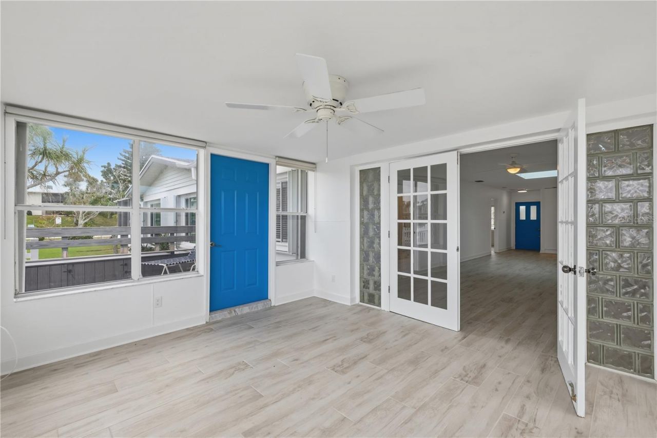 462 63rd Street, Holmes Beach, FL 34217 Photo