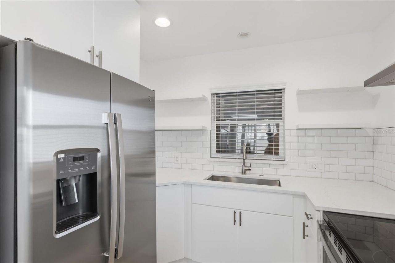 462 63rd Street, Holmes Beach, FL 34217 Photo