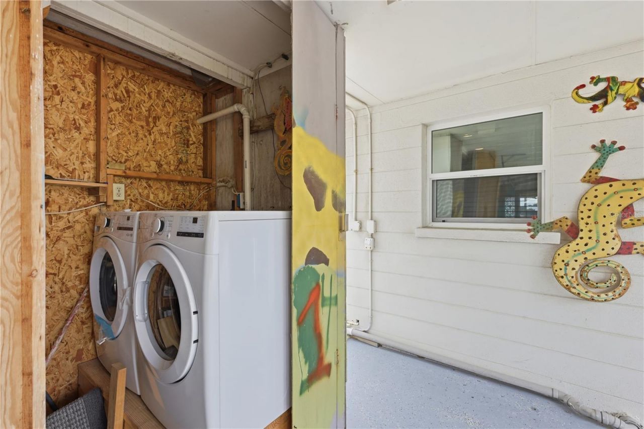 462 63rd Street, Holmes Beach, FL 34217 Photo