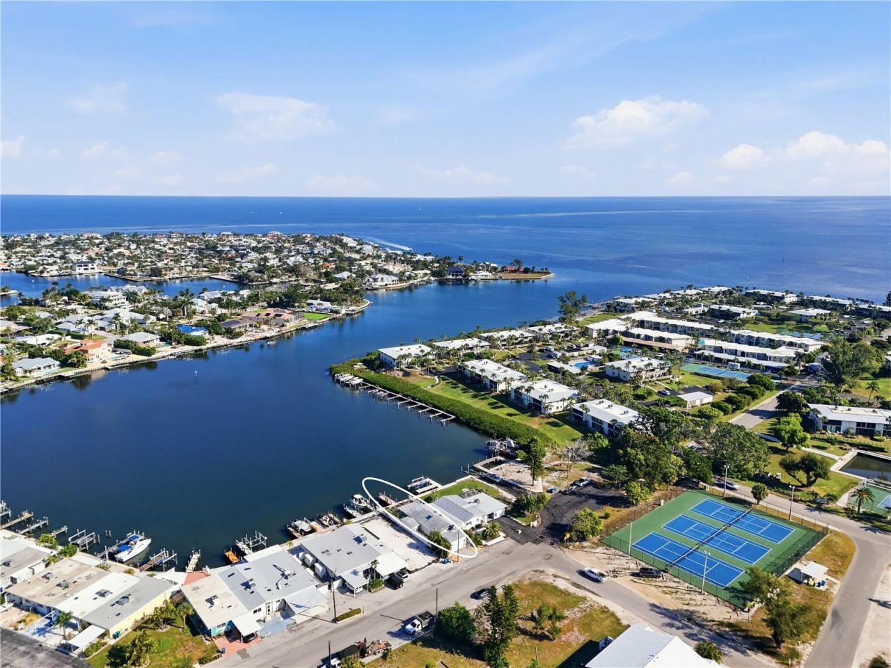 462 63rd Street, Holmes Beach, FL 34217 Photo