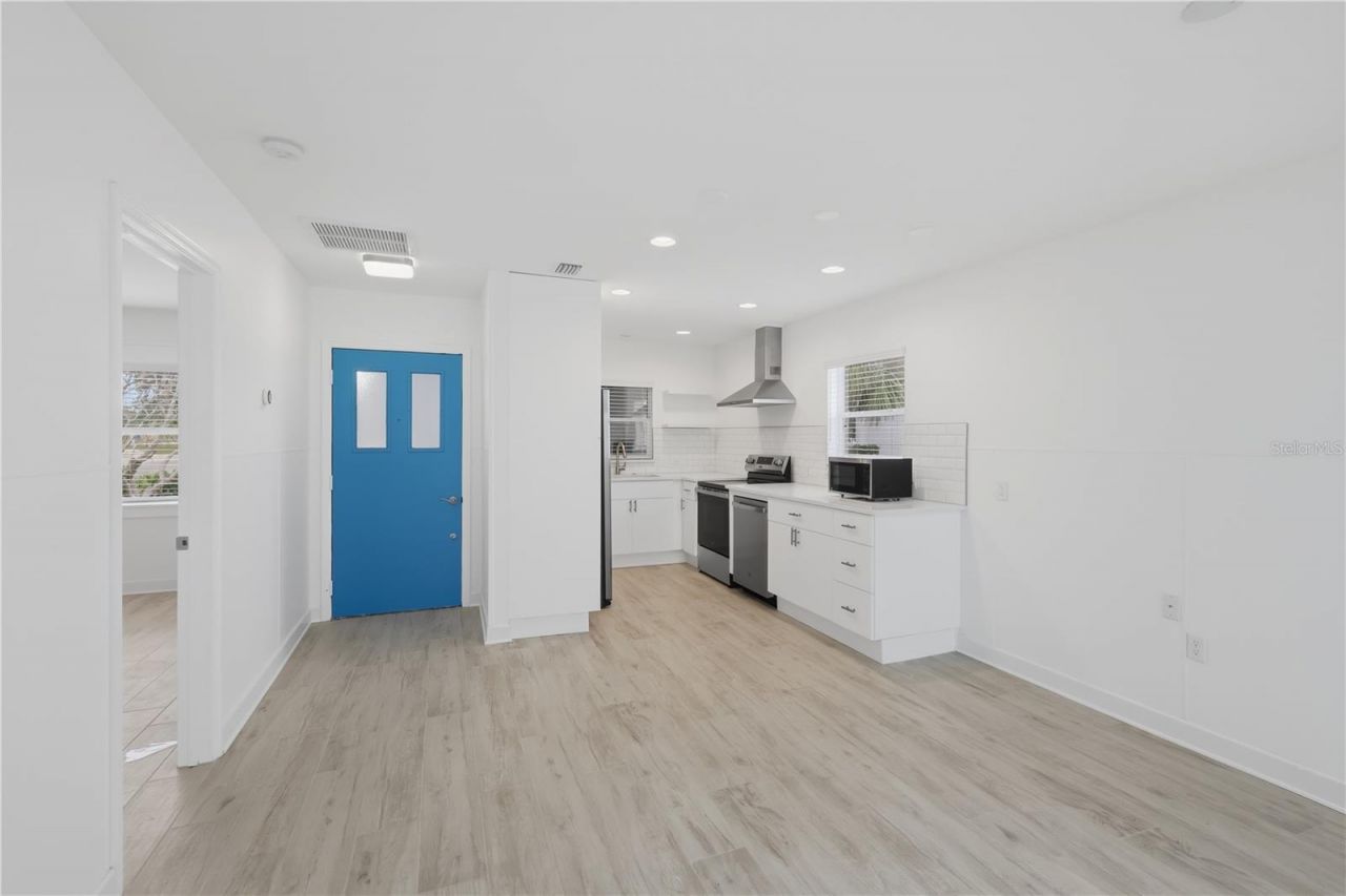 462 63rd Street, Holmes Beach, FL 34217 Photo