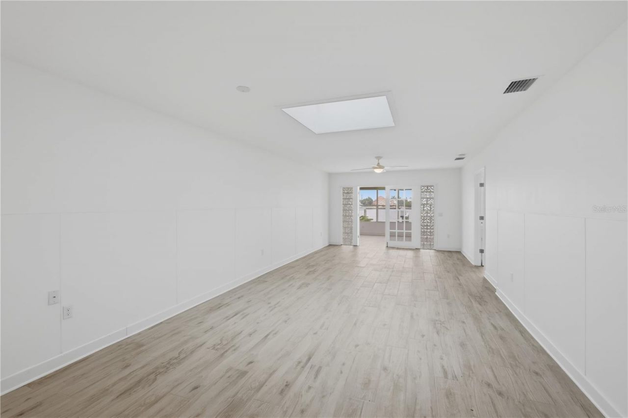 462 63rd Street, Holmes Beach, FL 34217 Photo