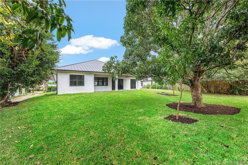 513 SW South Carolina Drive, Stuart, FL 34994 Photo