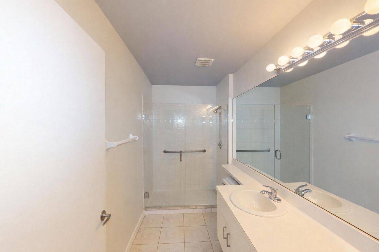 1184 NW Lombardy Drive, Port Saint Lucie, FL 34986 Photo