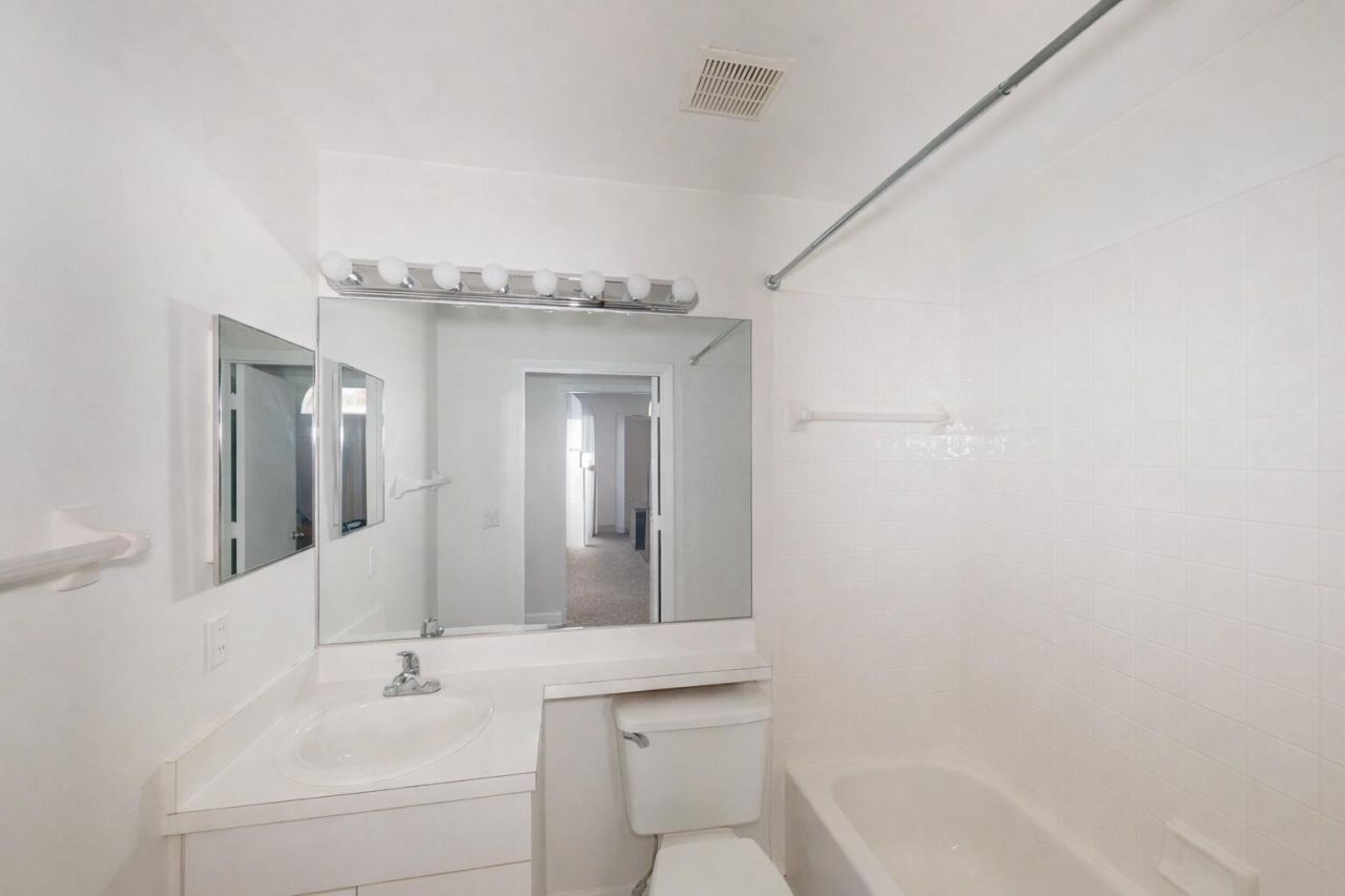 1184 NW Lombardy Drive, Port Saint Lucie, FL 34986 Photo