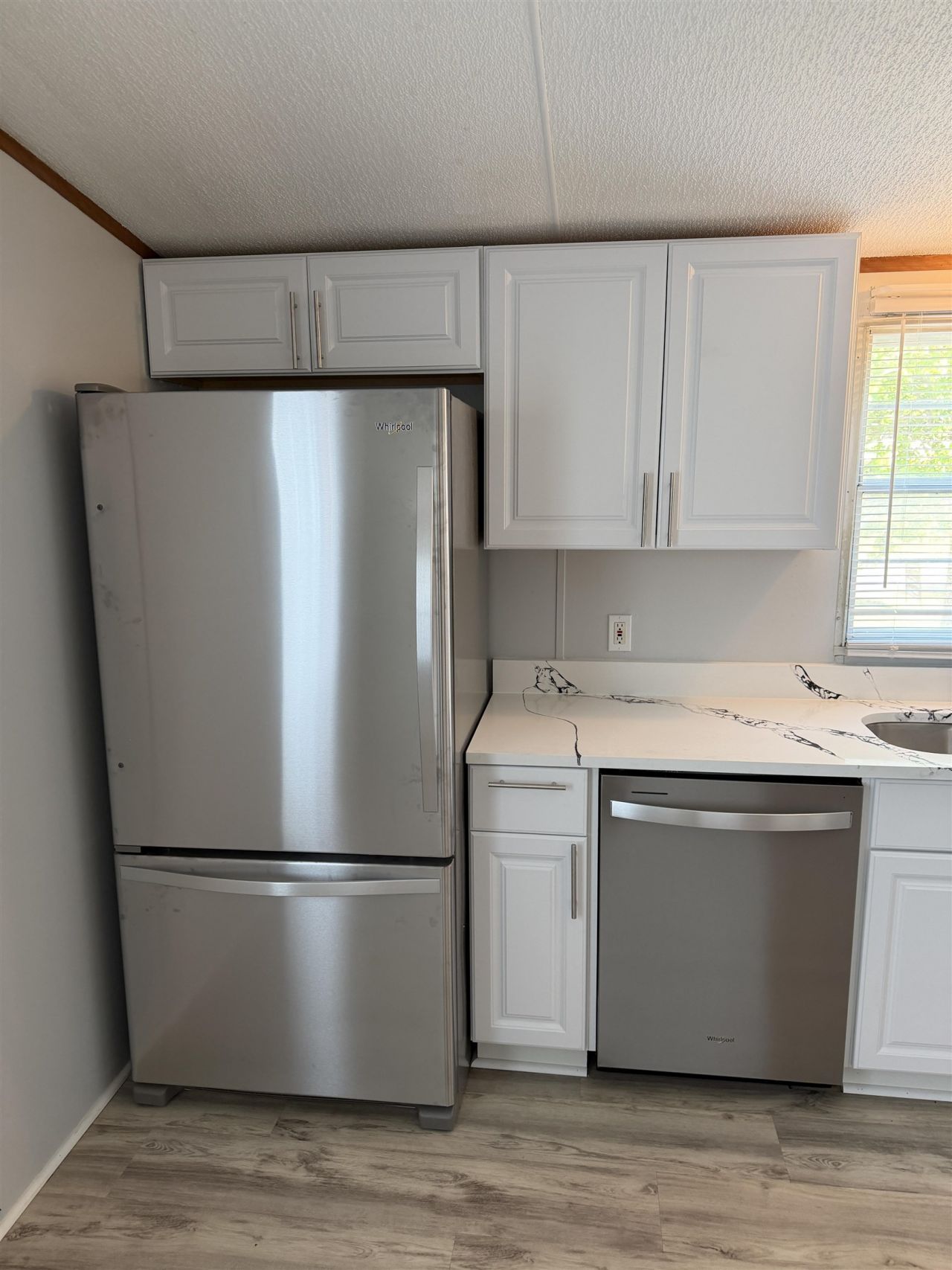 3393 N Pointe Blvd. Photo 10