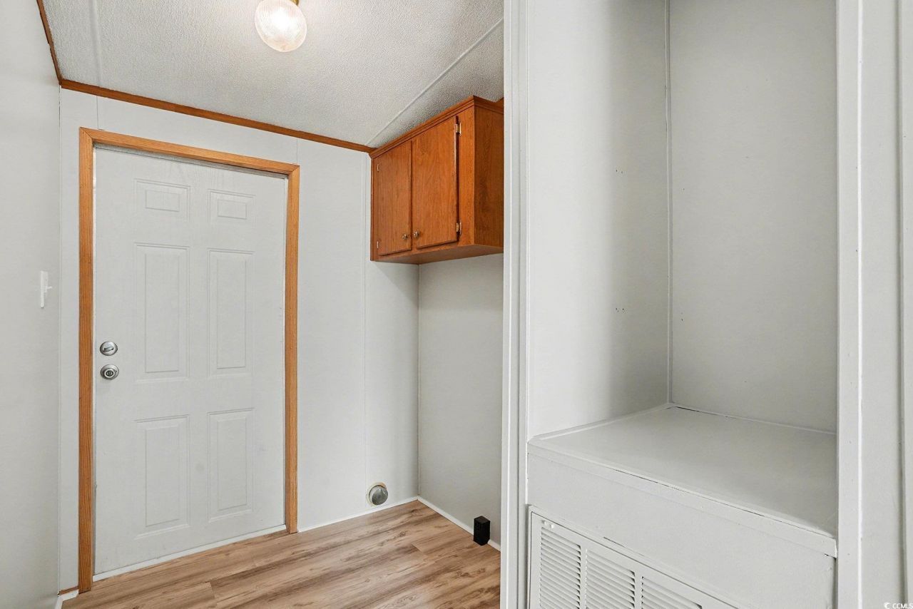 3393 N Pointe Blvd. Photo 20