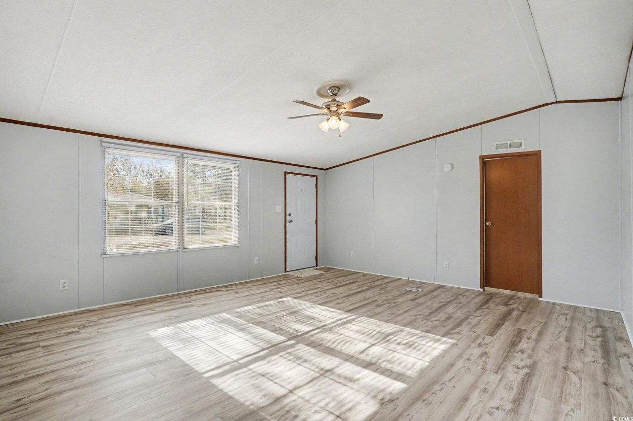 3393 N Pointe Blvd. Photo 6