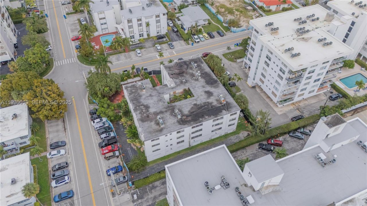 1080 93rd St , Bay Harbor Islands, FL 33154 Photo