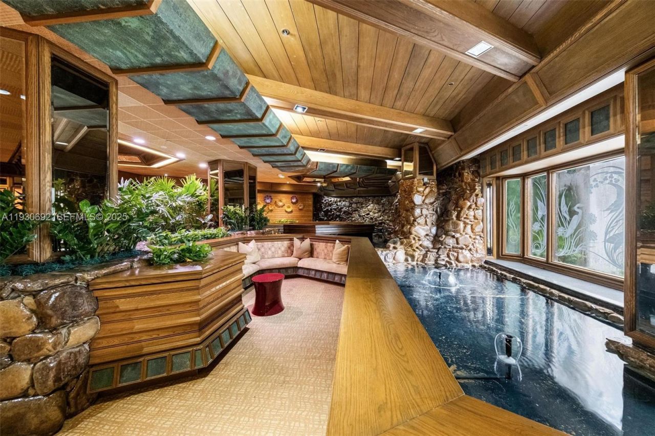 2000 Towerside Ter, Unit 412, Miami, FL 33138 Photo