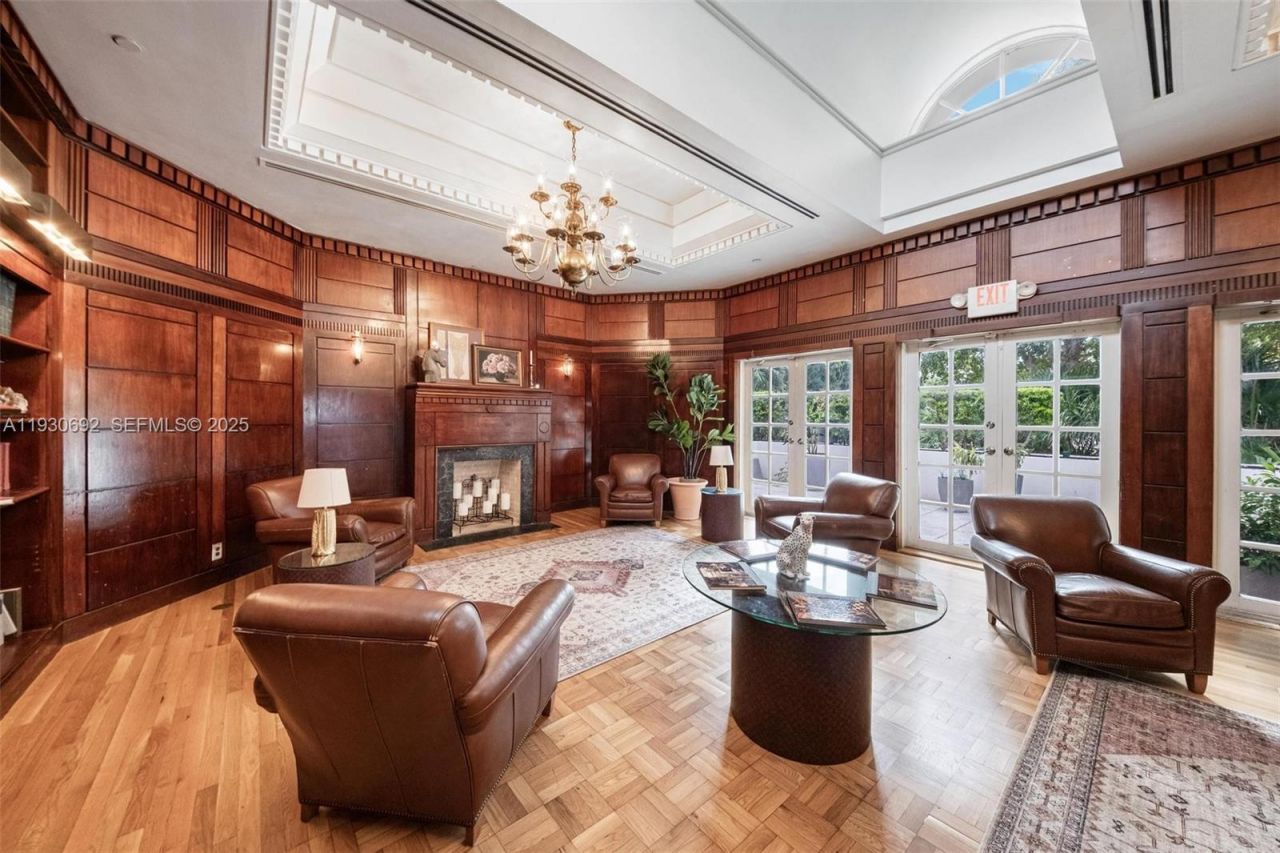 2000 Towerside Ter, Unit 412, Miami, FL 33138 Photo