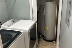 4104 Pinehurst Circle photo 4