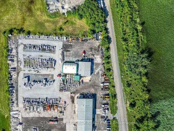 950 Moodie Drive, Ottawa, ON K2R1H3