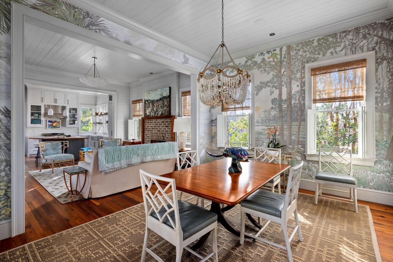 1749 Middle Street Photo 10