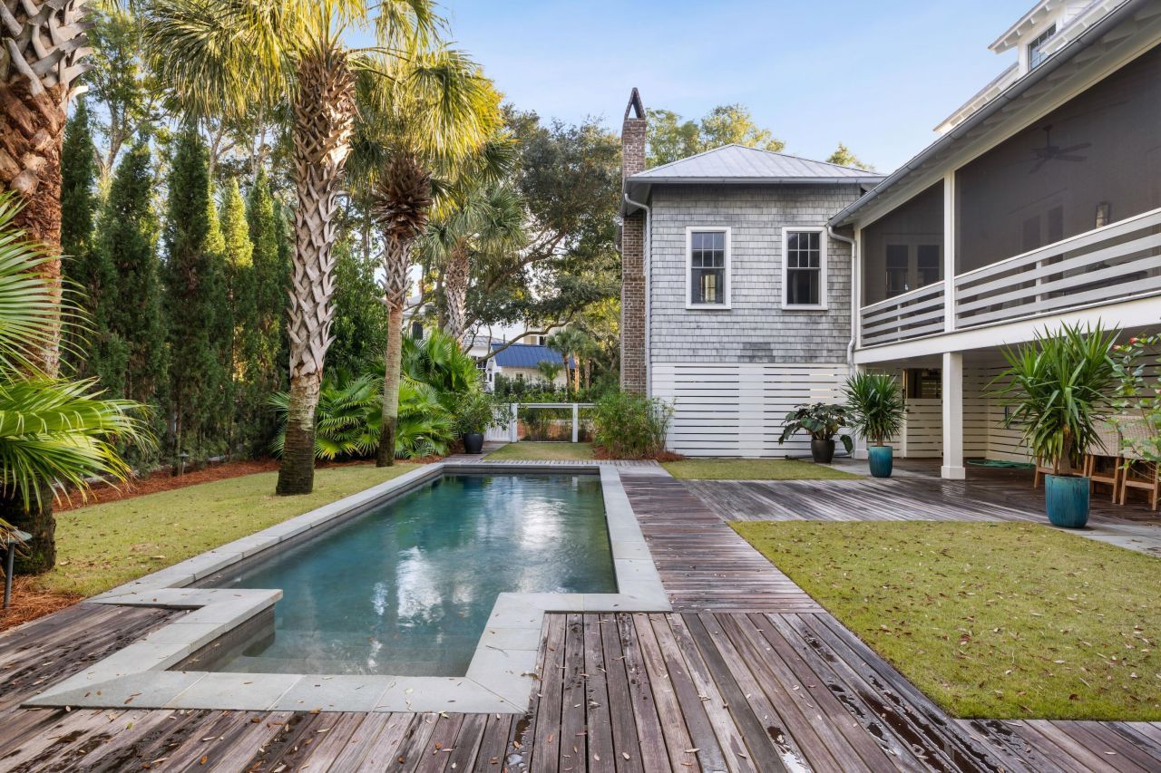 1749 Middle Street Photo 35