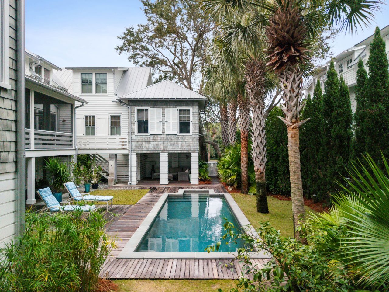 1749 Middle Street Photo 4