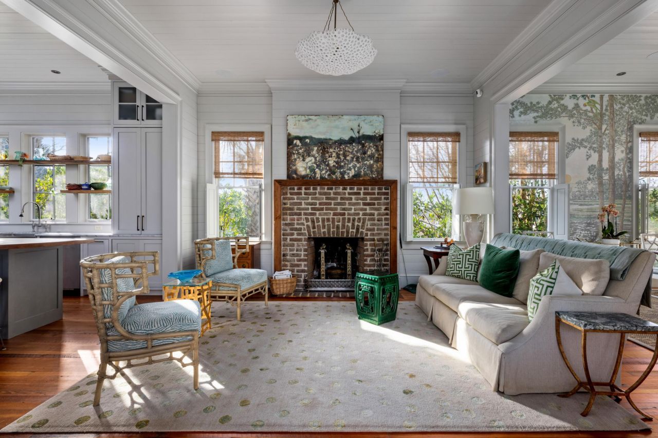 1749 Middle Street Photo 8