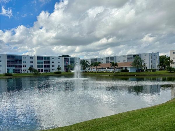 325 SE 11th Ter, Unit 107, Dania Beach, FL 33004