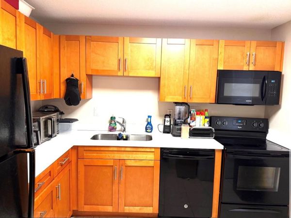 5515 Lakewood Cir, Unit 125, Pompano Beach, FL 33063