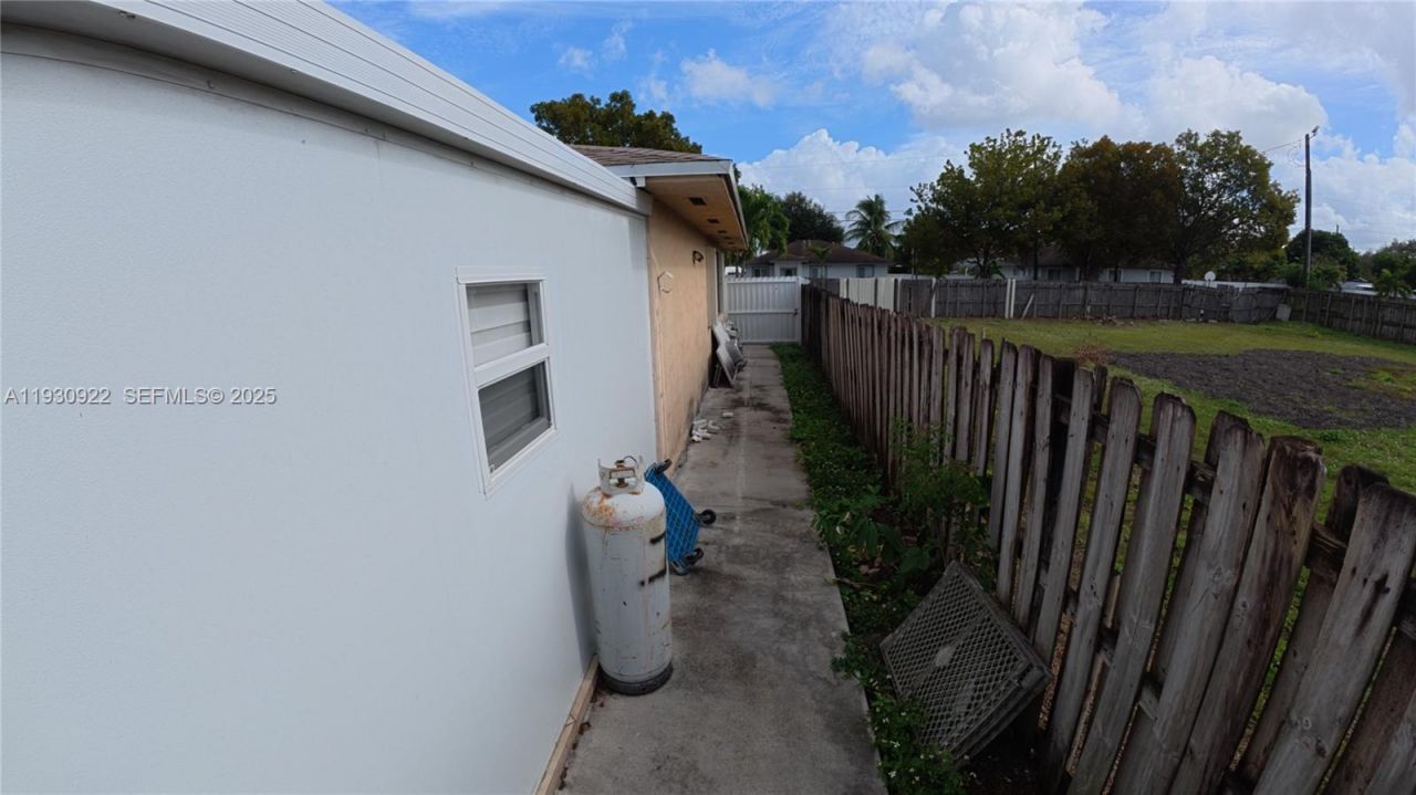 16220 NW 41st Ave, Miami Gardens, FL 33054 Photo