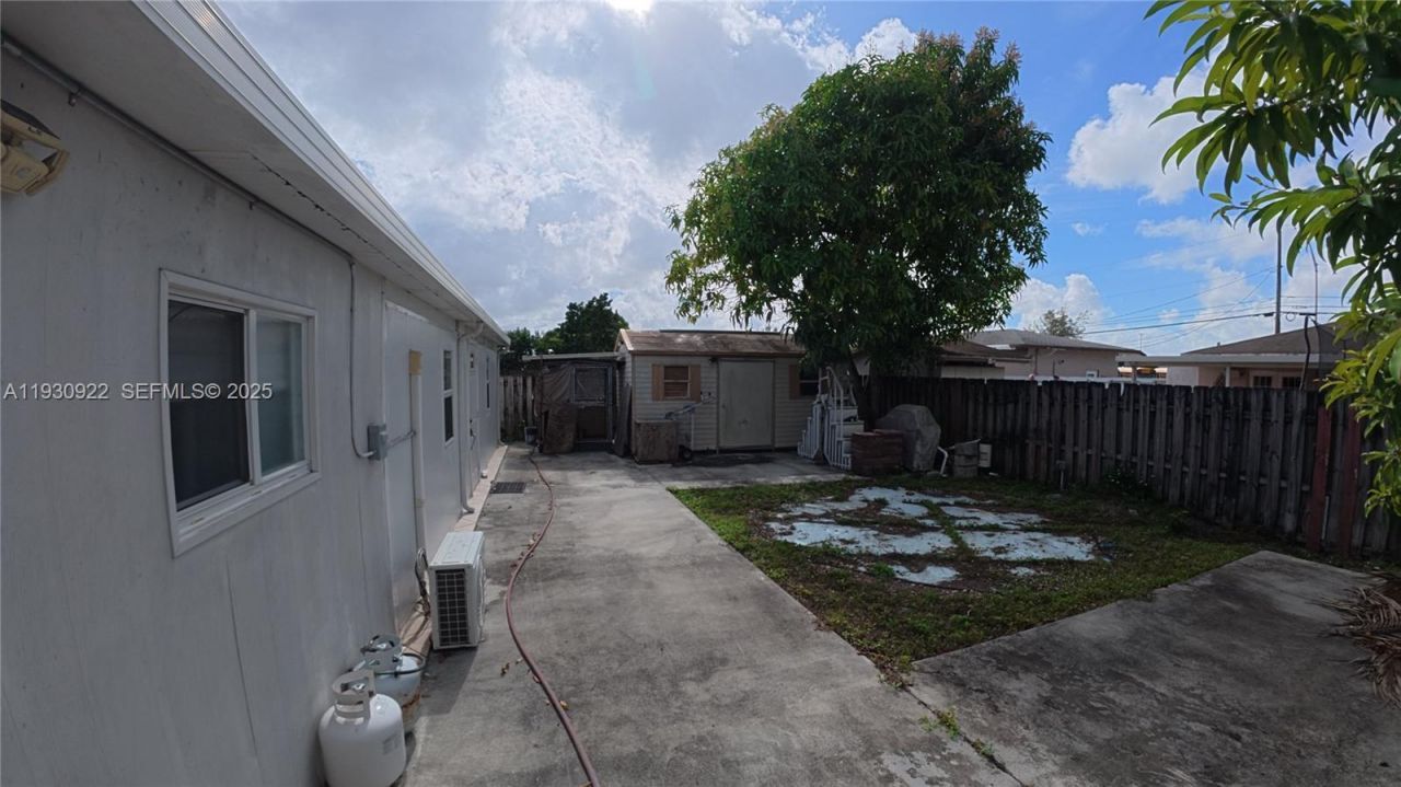 16220 NW 41st Ave, Miami Gardens, FL 33054 Photo