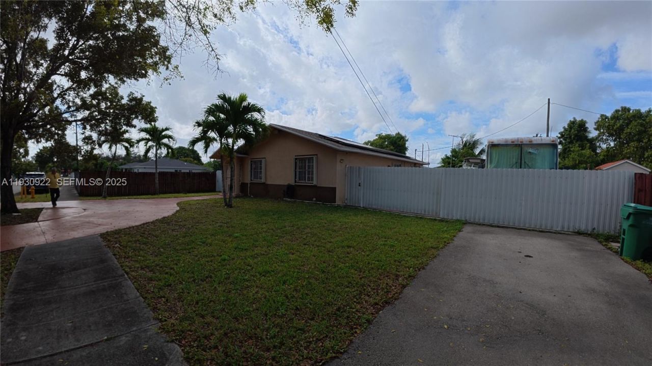 16220 NW 41st Ave, Miami Gardens, FL 33054 Photo