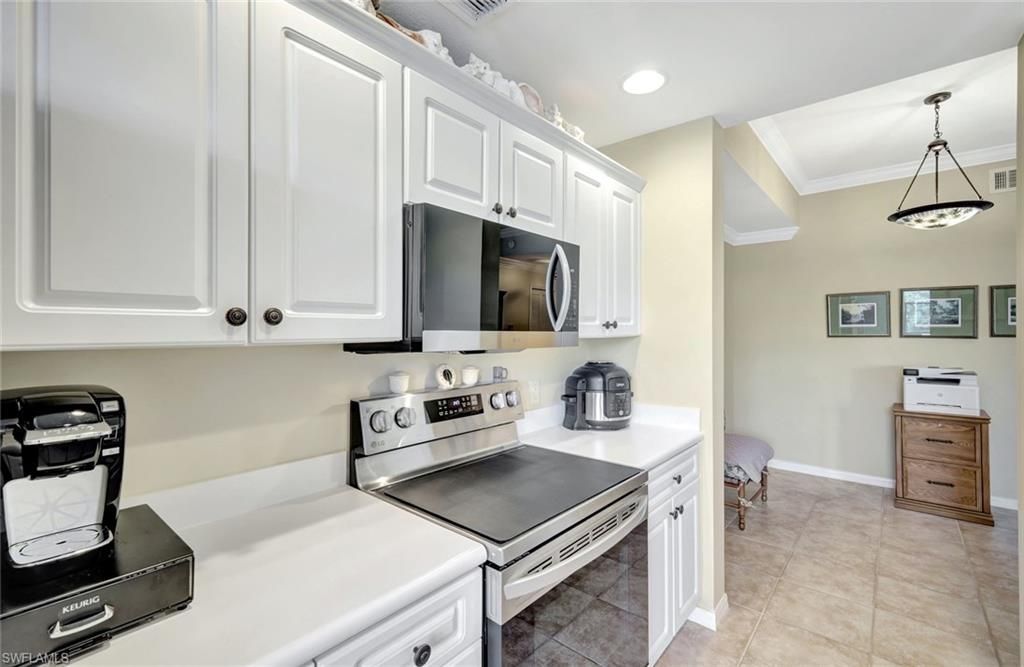 8310 Whiskey Preserve Cir, Unit 212, Fort Myers, FL 33919 Photo