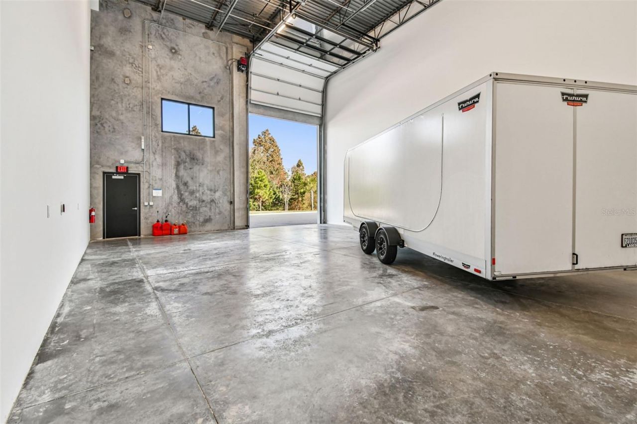 6500 Motor Enclave Way, Unit 213, Tampa, FL 33610 Photo